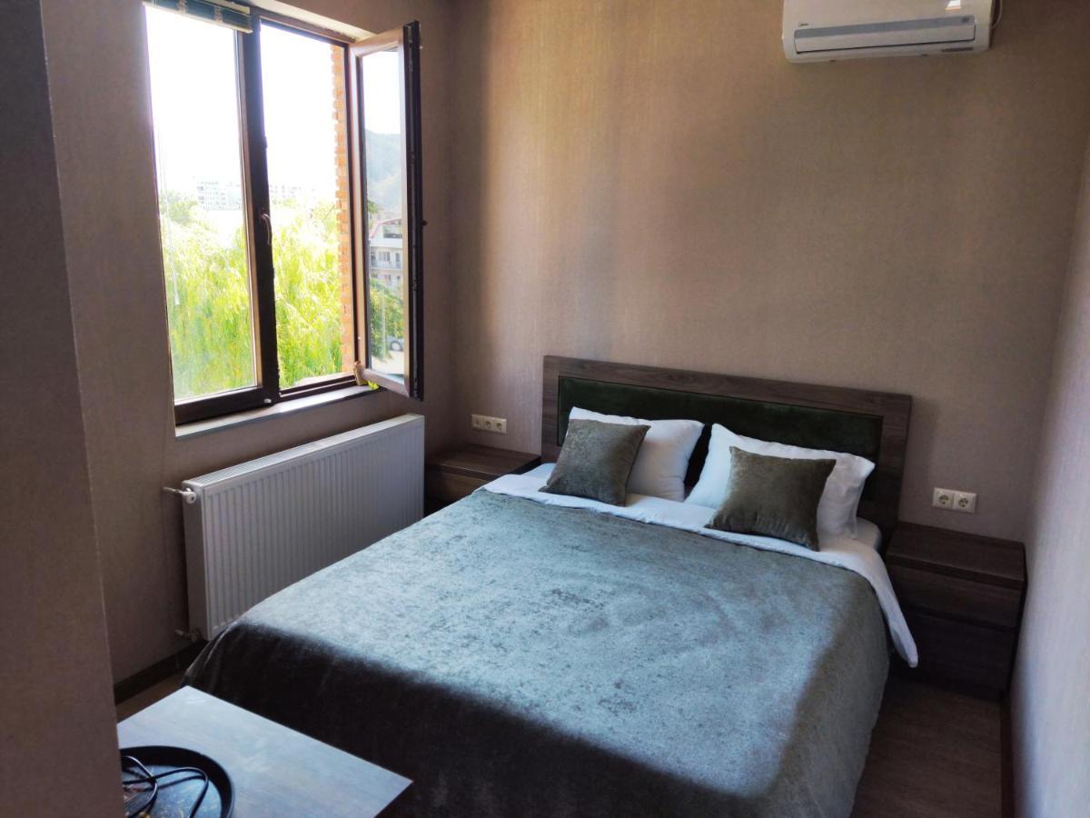 Guest House Spartak Tbilisi Exterior photo