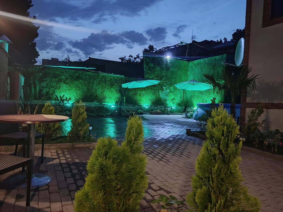 Guest House Spartak Tbilisi Exterior photo